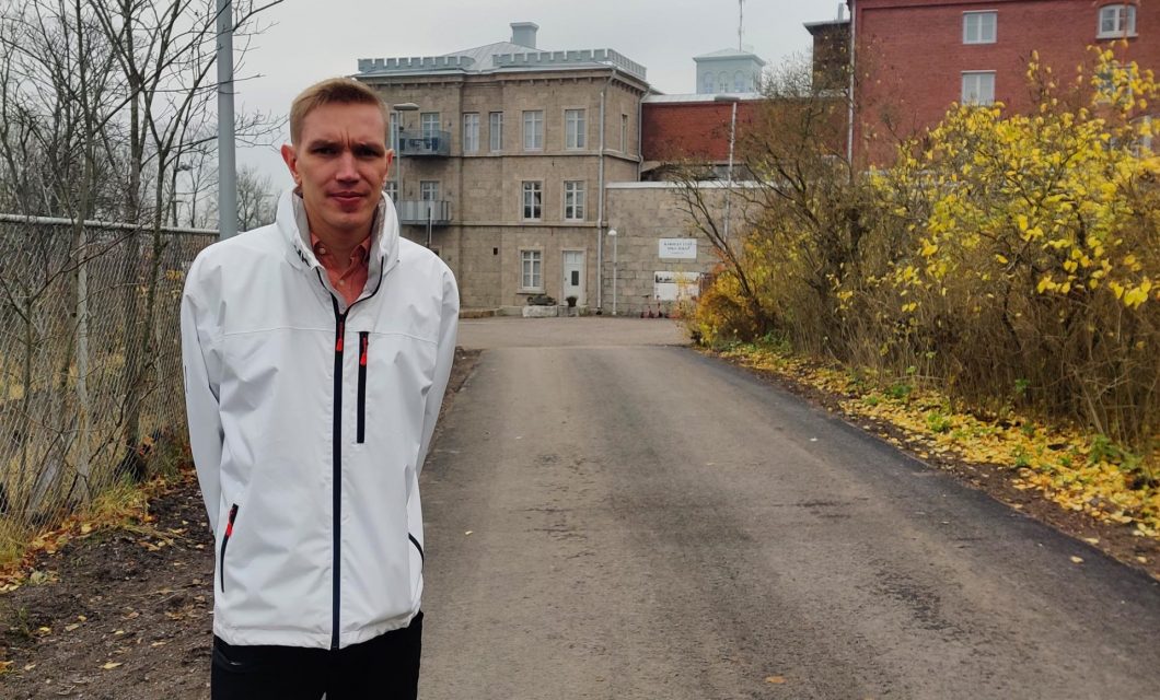 Aleksi kertoo työstään – Haalarihommista henkilöstöosaajaksi!