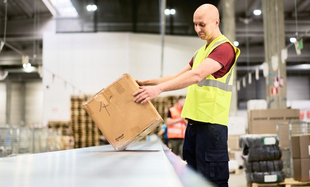 Millaista työ on PostNordin terminaallissa? Teimme rekryvideon joka auttaa tutustumaan työhön PostNordin terminaalissa Vantaalla!